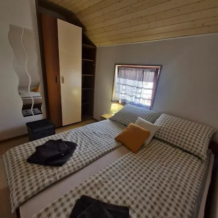 Apartment Kometer